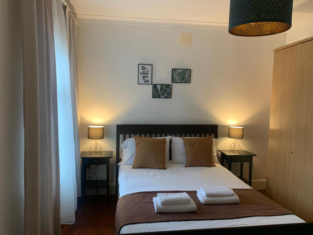 Unique 2 Bedroom Apartment In London/ Excel / Olympic City Close To Central Line Tube Station With Gated Parking Space Zewnętrze zdjęcie